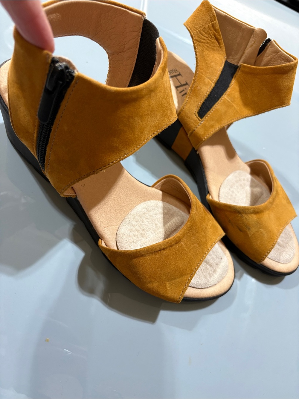 Hirika Suede Open-Toe Sandal in Mustard 38